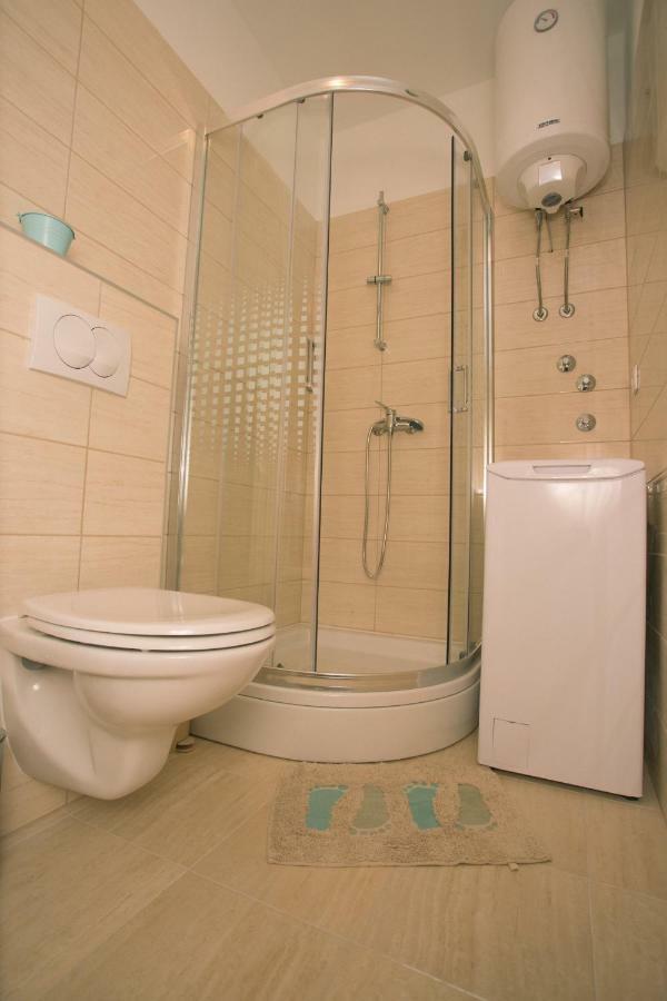 Apartments Kampanel Каштела Екстер'єр фото