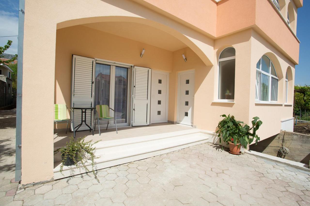 Apartments Kampanel Каштела Екстер'єр фото
